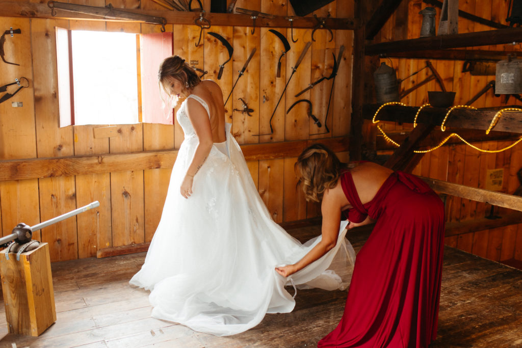 Illinois Wedding Photographer mom helping bride rustic wedding venue