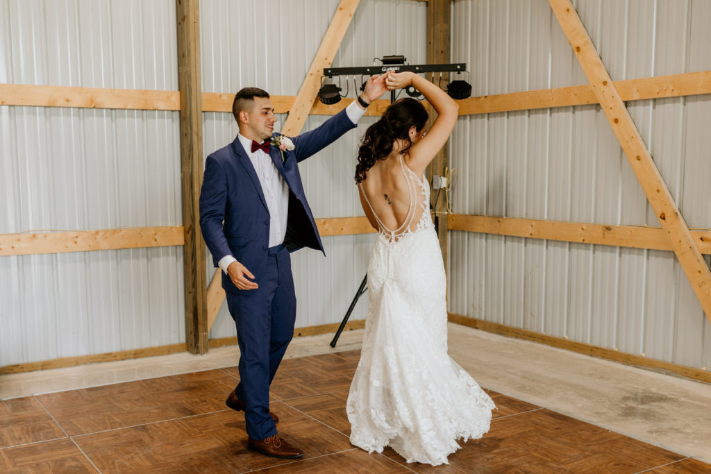 First dance wedding, Missouri wedding photographer
