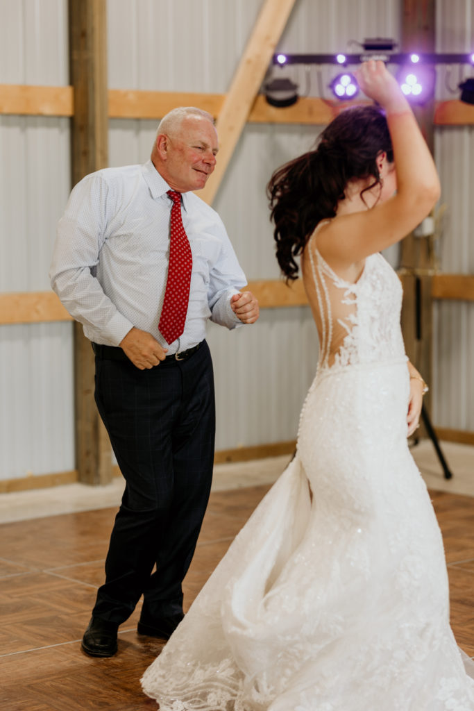 Father daughter first dance, Missouri wedding photographer